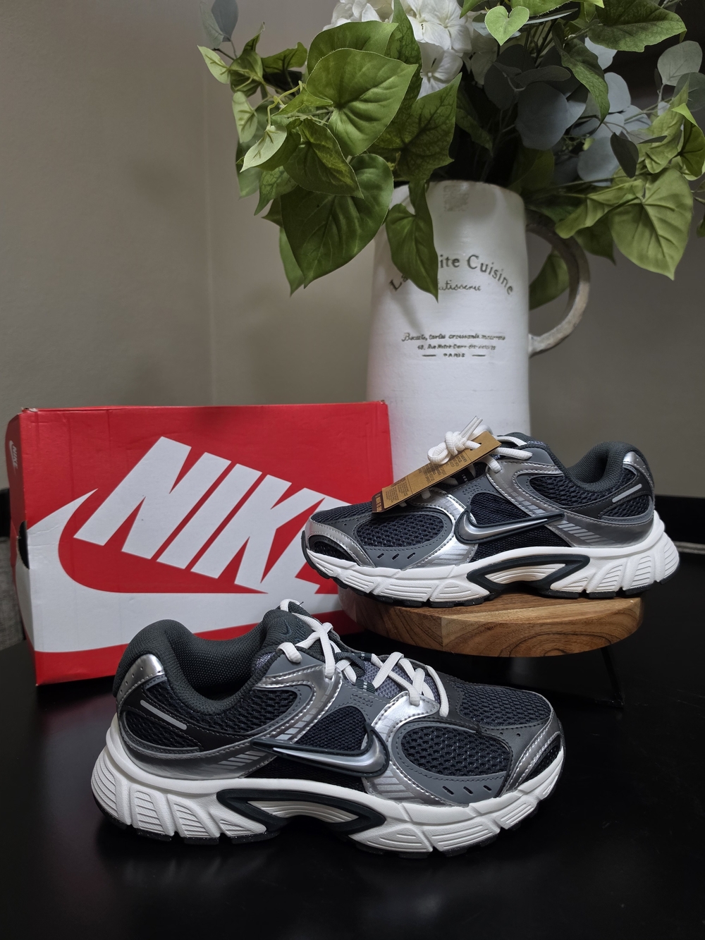 Nike Women's RNR V5 Running Shoes - Lightweight Comfort